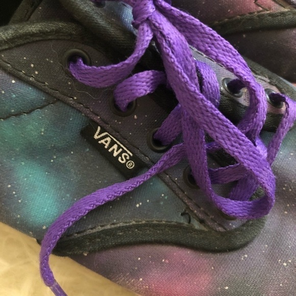 Vans celestial galaxy print lace up sneakers - Picture 2 of 8